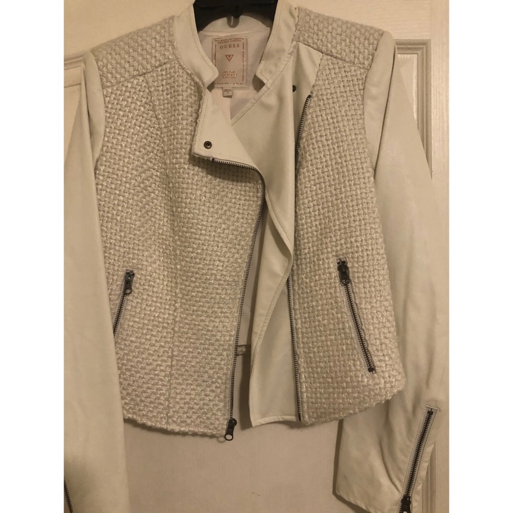 🔴SOLD🔴Guess jacket